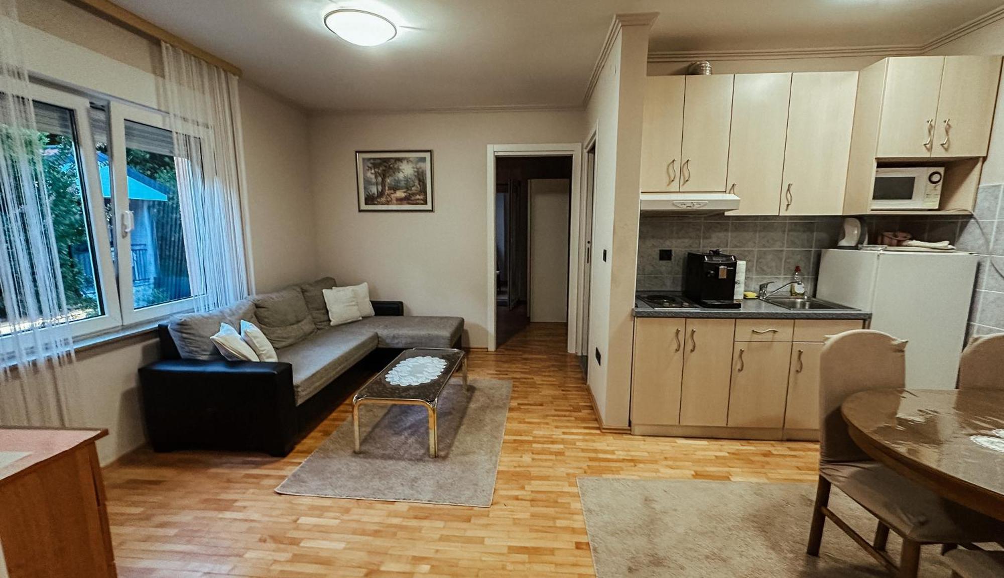 Jelena Apartment *