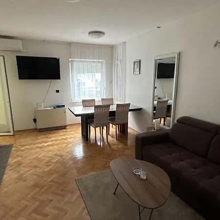 Apartmani Jelena Abbazia Esterno foto