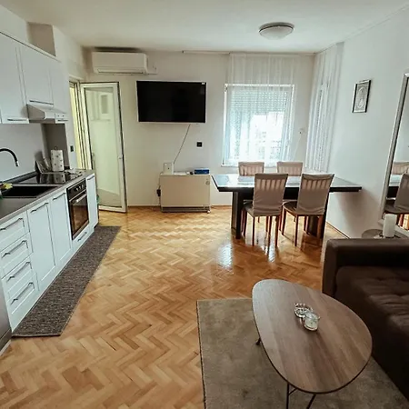Apartmani Jelena Abbazia Esterno foto
